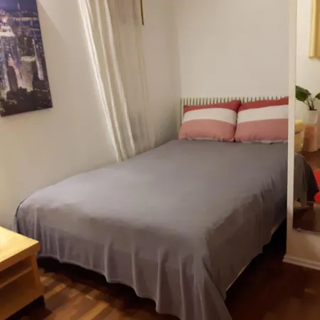Lägenhet Cozy In Stuttgart-sued, Suesse, Komplett Ausgestattete Studio-wohnung Mit Wlan, Kostenfreiem Parken An Der Strasse Stuttgart