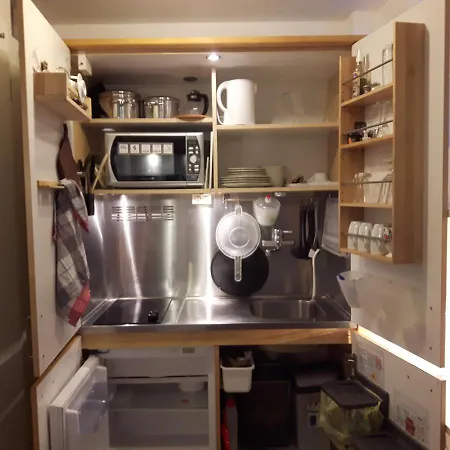 Cozy In Stuttgart-sued, Suesse, Komplett Ausgestattete Studio-wohnung Mit Wlan, Kostenfreiem Parken An Der Strasse
